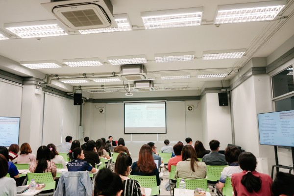 โครงการอบรมส่งเสริมจริยธรรมและธรรมาภิบาลในการปฏิบัติงาน สําหรับบุคลากรคณะรัฐศาสตร์และรัฐประศาสนศาสตร์ มหาวิทยาลัยเชียงใหม่