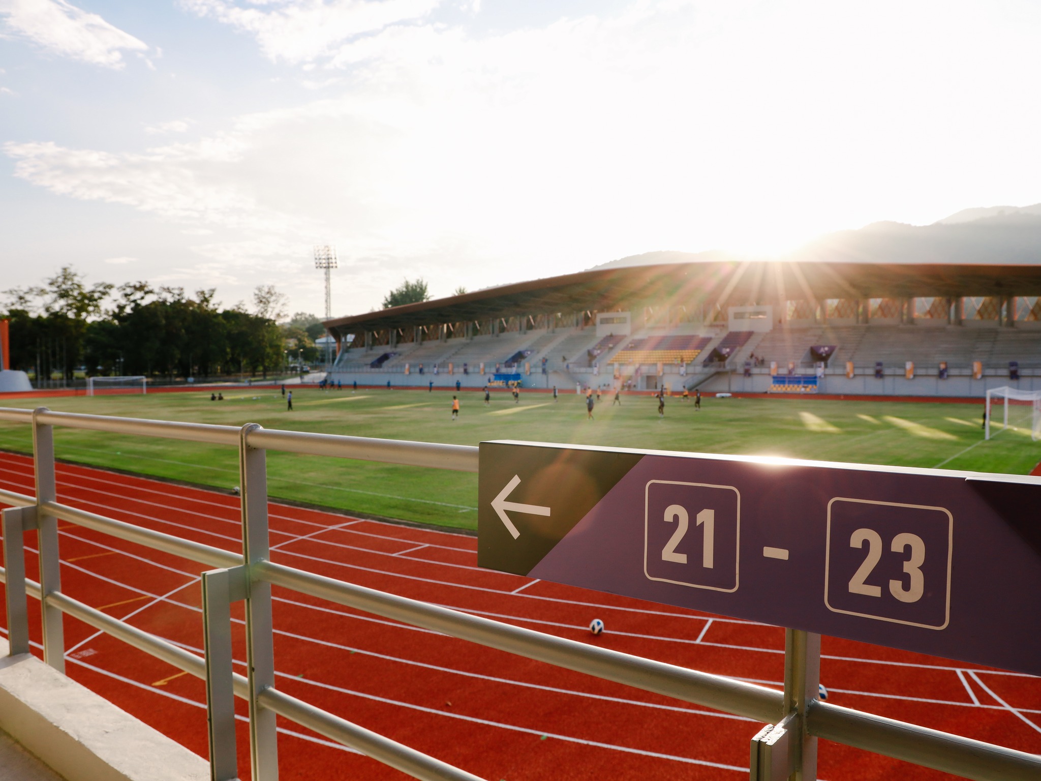 รัฐศาสตร์ฯ มช. เข้าร่วมเปิดกิจกรรม CMU Move X New Stadium สนามกีฬากลางมหาวิทยาลัยเชียงใหม่