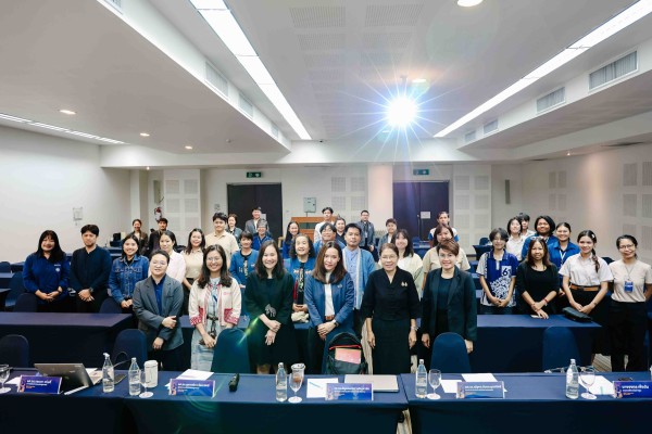 รัฐศาสตร์ฯ มช. จัดกิจกรรม Show & Share แลกเปลี่ยนเรียนรู้และบูรณาการองค์ความรู้สู่การพัฒนาที่ยั่งยืน ในหัวข้อ “SROI Progressive Workshops ครั้งที่ 3: การประเมินผลลัพธ์ ผลกระทบ และการสรุปบทเรียนด้วย SROI”