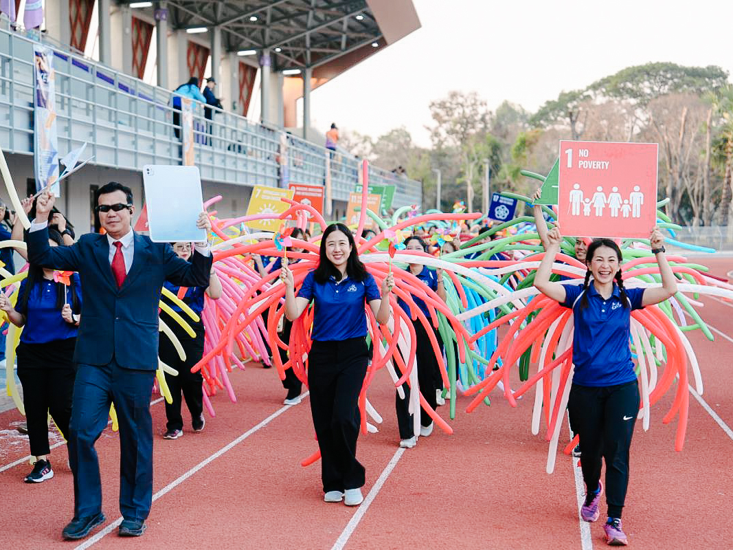 รัฐศาสตร์ฯ มช. เข้าร่วมแข่งขันแข่งขันกีฬาบุคลากรมหาวิทยาลัยเชียงใหม่ ประจำปี 𝟮𝟱𝟲𝟴 ในธีม "60 ปี คิดยั่งยืน ทำยั่งยืน"